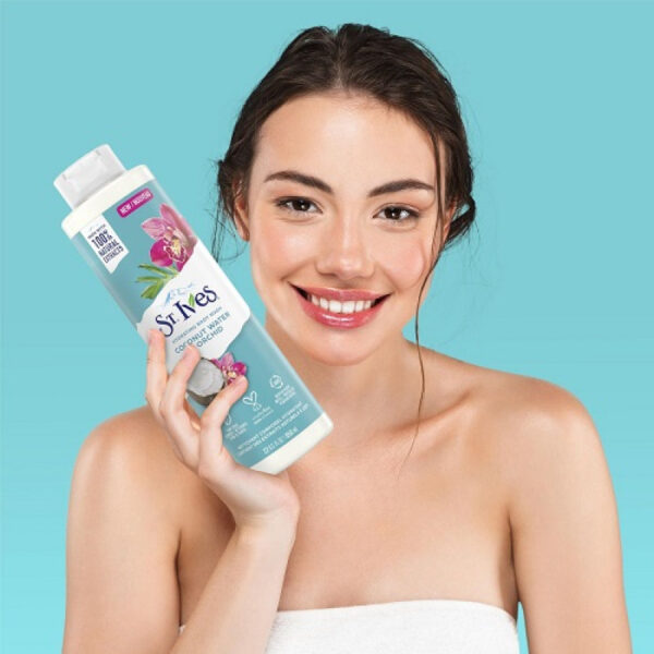 St Ives Hydrating body wash (coconut water and Orchid) 650ml - Image 2