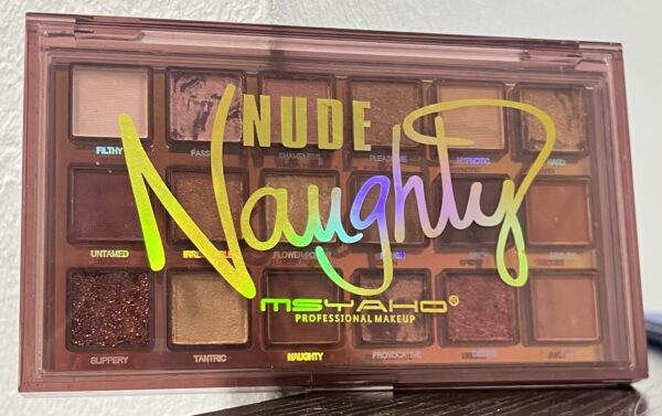 Nude Naughty eyeshadow palette - Image 2