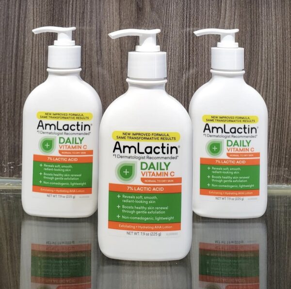 Amlactin Daily Vitamin C Exfoliating & Hydrating Lotion - 7% Lactic Acid - 225g (7.9oz) - Image 2